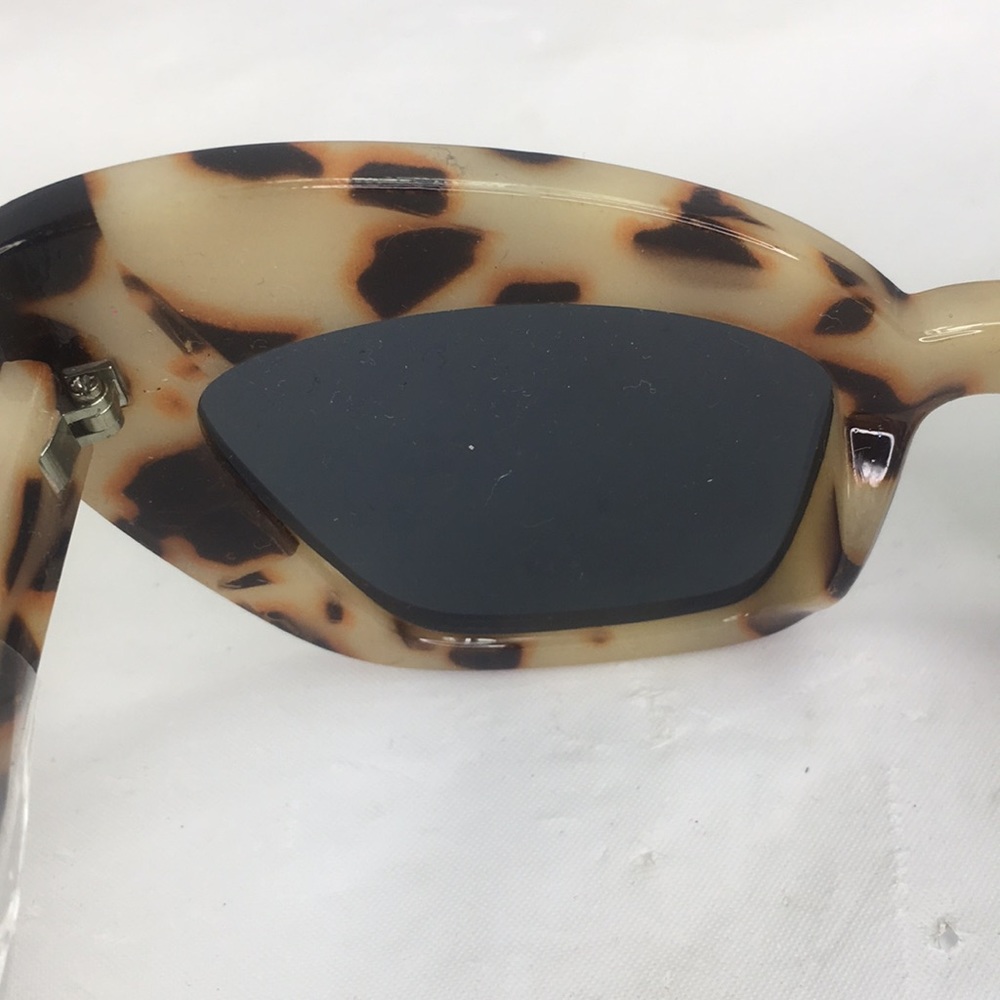 free people Cat eye animal print sunglasses new - Picture 3 of 6